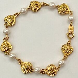 Avon Vintage 1994 Pearly Heart Bracelet